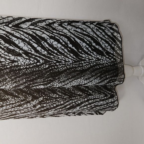 Chico's Black White Animal Print Elastic Stretch Waist Sheer Overlay Flowy Skirt - Picture 3 of 11